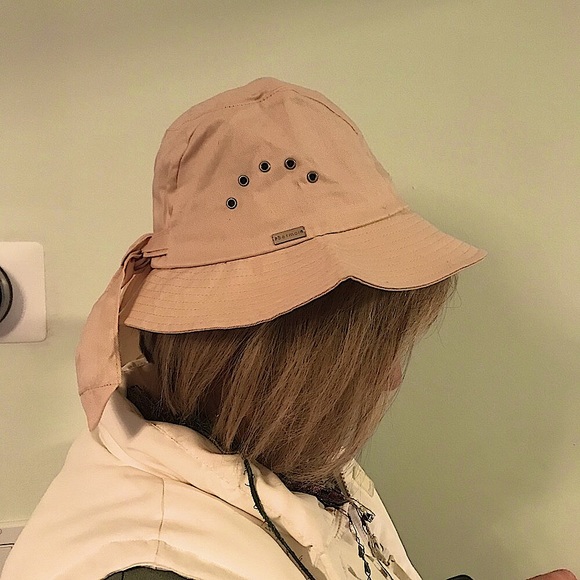 Betmar Lightweight Bucket Hat - Picture 4 of 16
